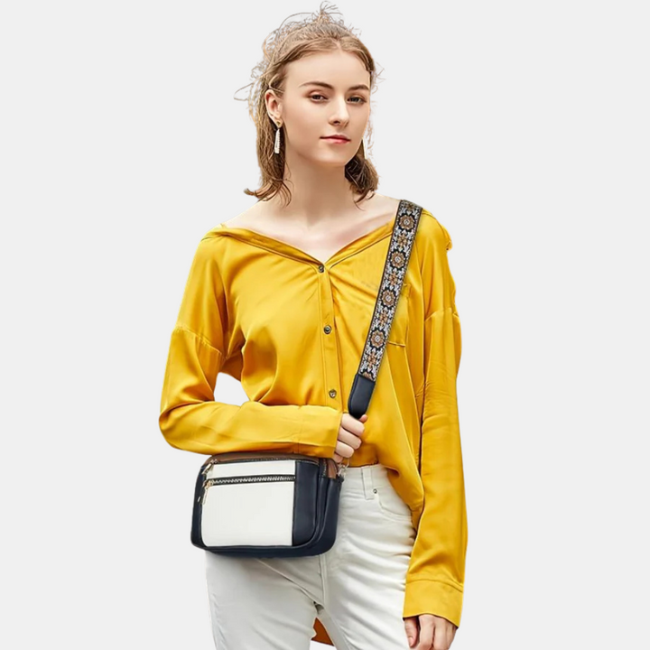 NANCY | CHARMING LITTLE CROSSBODY BAG